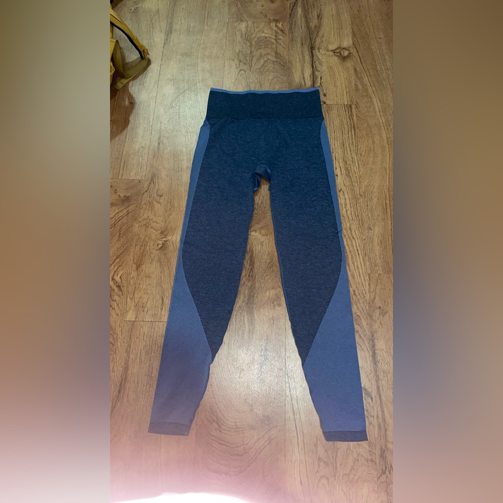 Pink Victoria secret leggings size Small